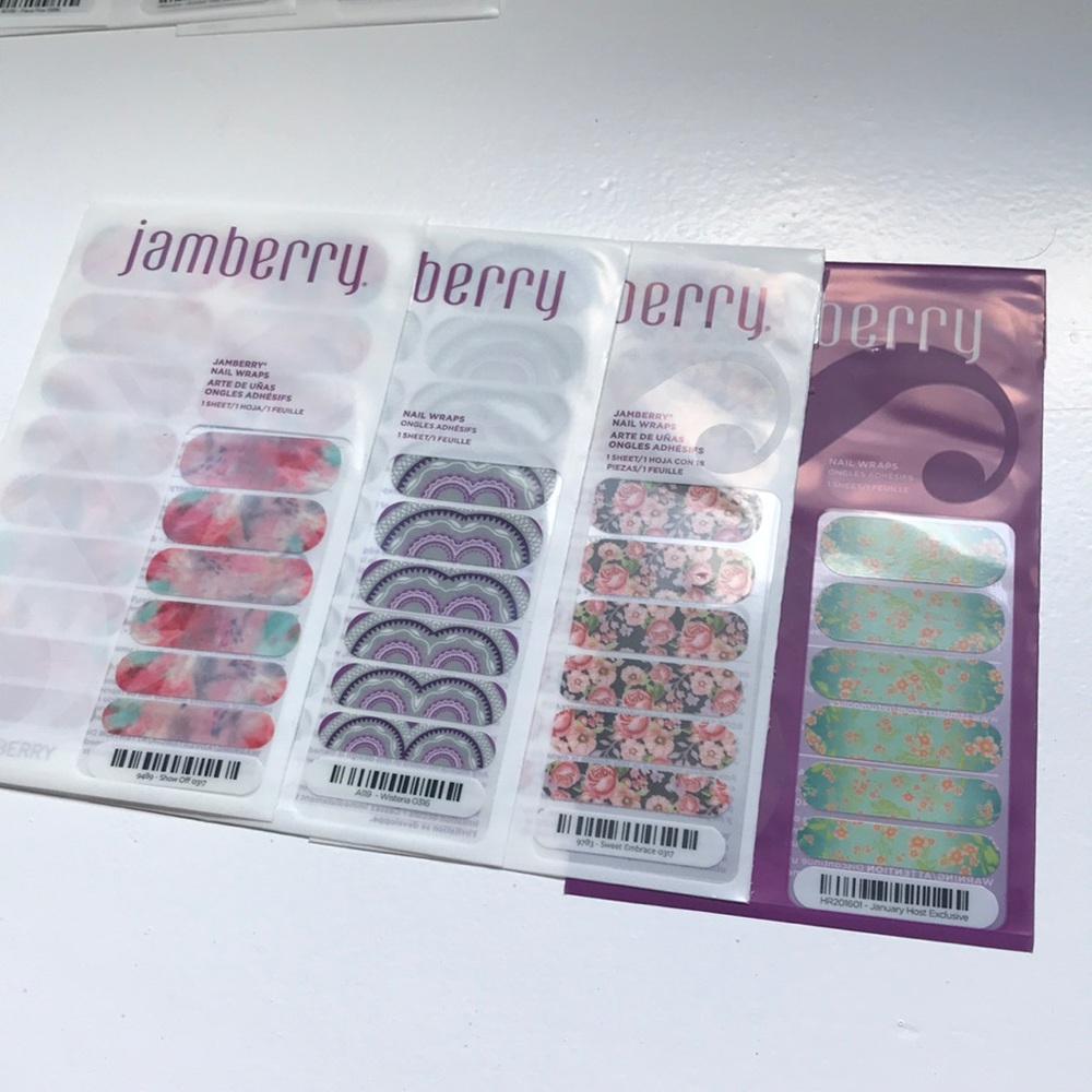 Bundle of 4 Jamberry nails
